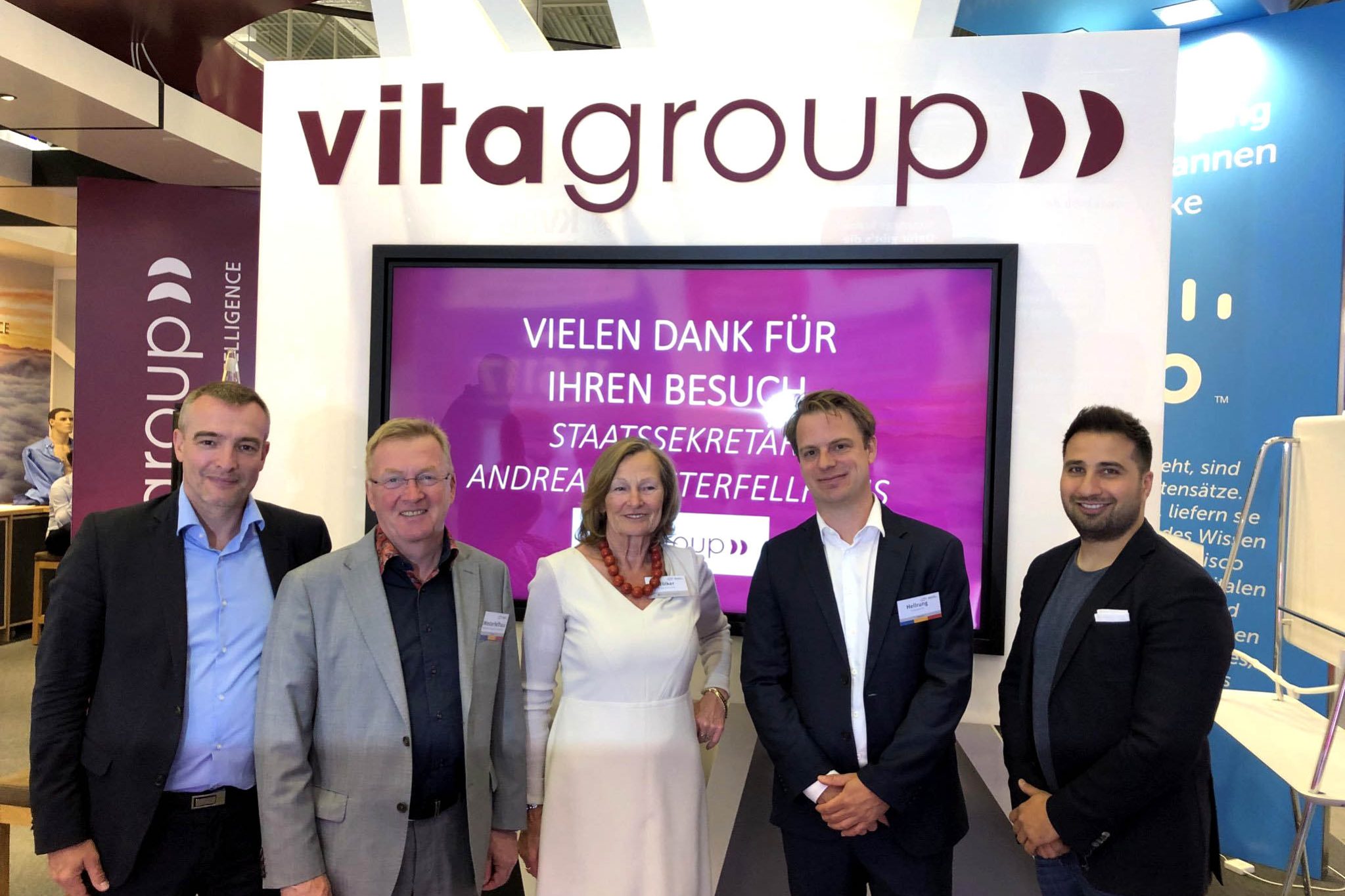 vitagroup auf dem HSK 2019 mit Ingrid Völker und AndreasJens Spahn (1)